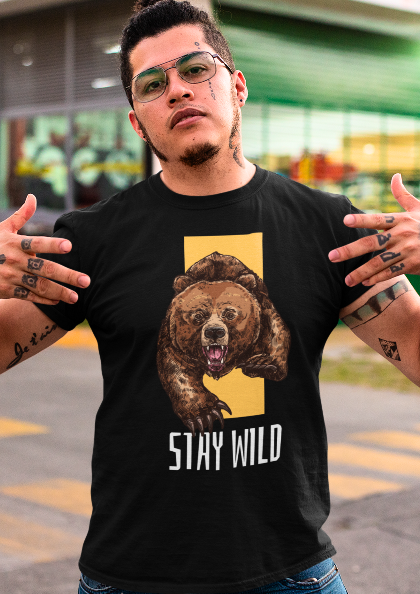 Stay Wild: Fierce Bear Graphic on Black Cotton T-Shirt: Choosypanda