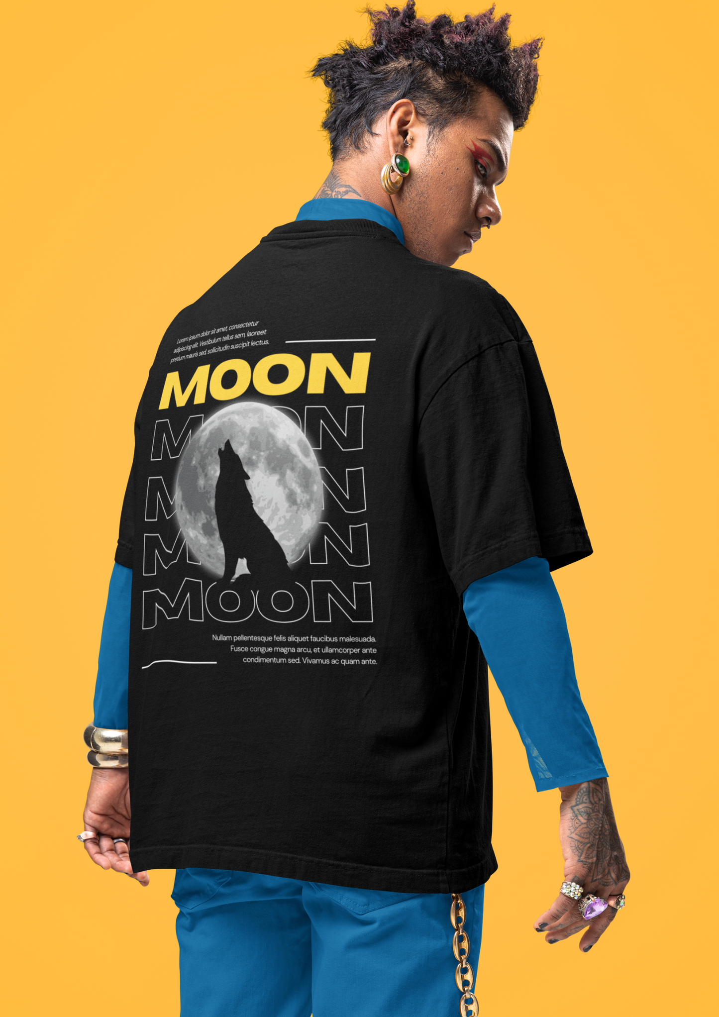 Stylish Black Oversized T-Shirt with Moon and Wolf Graphic Design: Choosypanda